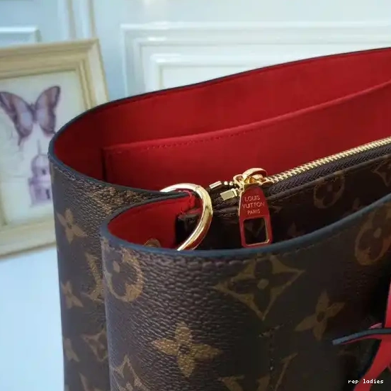 Cheap FLOWER Louis Vuitton TOTE 0510